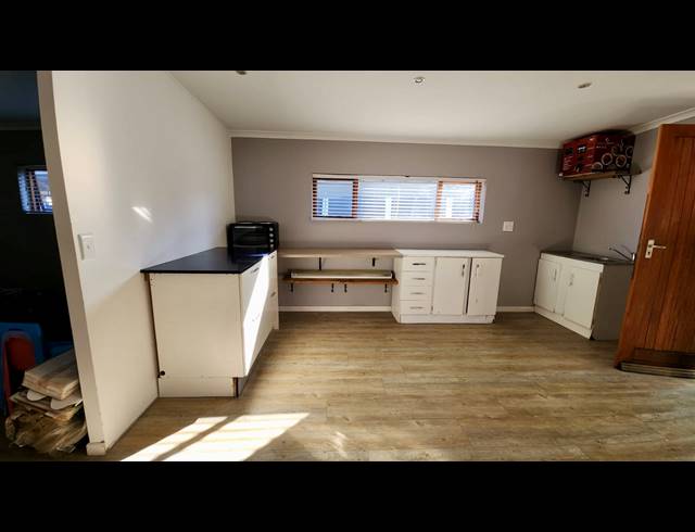 1 BEDROOM DETACHED TO LET IN TOWNSEND ESTATE